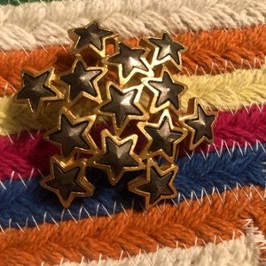 Vintage two toned star brooch 💙